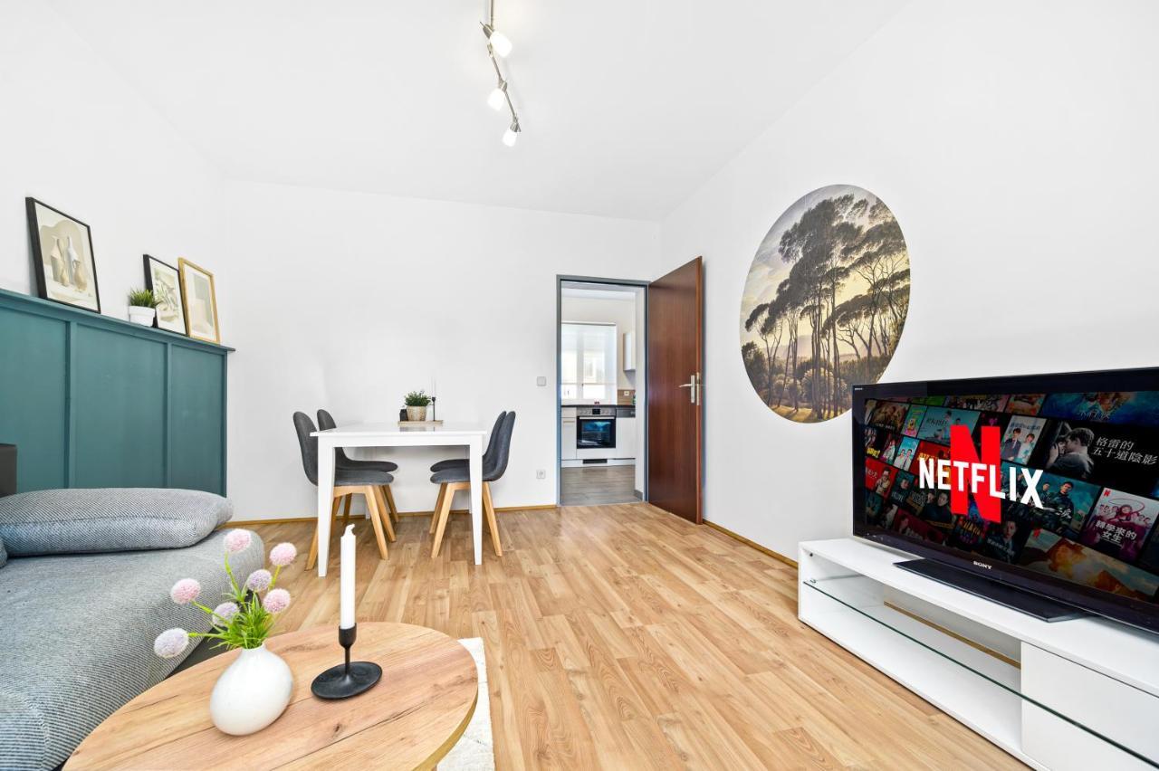 Apartamento Erholung Pur Nahe Krankenhaus & Uni Mit Parkplatz! Graz Exterior foto